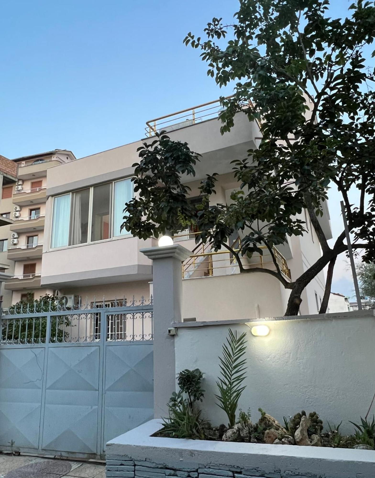 Guest House Sala Durres Ngoại thất bức ảnh